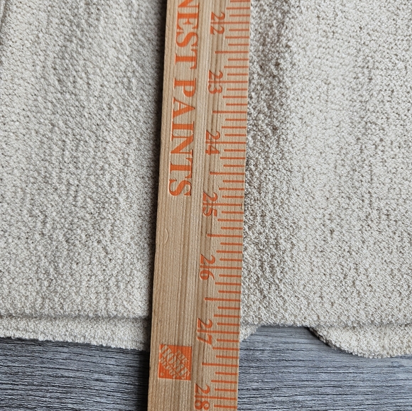 St. John Skirt Suit Set Size 4 Cream Silver Hammered Buttons - Picture 8 of 16